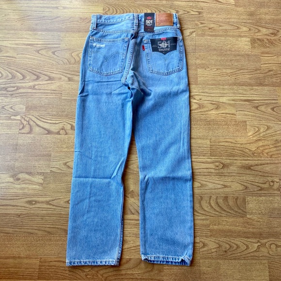 Levi's 501 High Waist Ripped Crop Straight Jeans - Picture 6 of 12